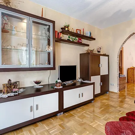 Demmler Stegel Apartment